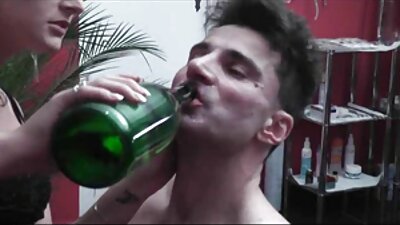 Данрун тато го тепа влакнестиот кур гледајќи порно овде